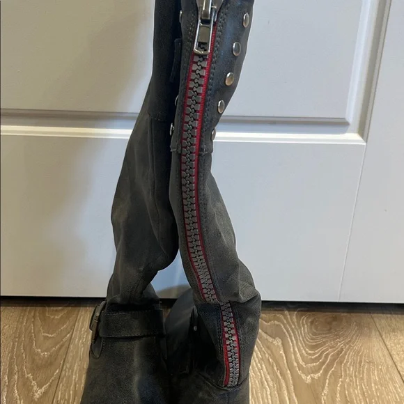Grey  Knee-High Boots with Red Zipper - Picture 3 of 7